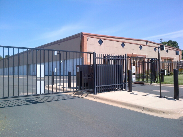 Center Gates