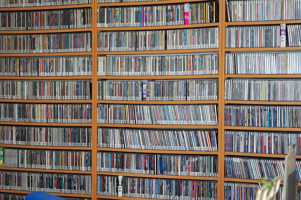 4 Benefits of Climate-Controlled Storage Units for Collectibles